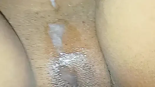 Sister-in-law's pussy was fucked and fucked sister-in-law's pussy was out.