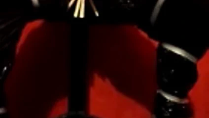 Minxtress newcastle alt ile oynuyor