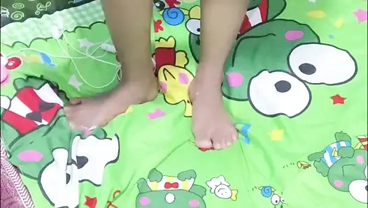 Sürtük tarafından şımartılmak istiyorum