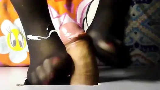 Ayakla muamele duvar deliği