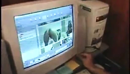 2 bayanlar ve onu abanoz adam