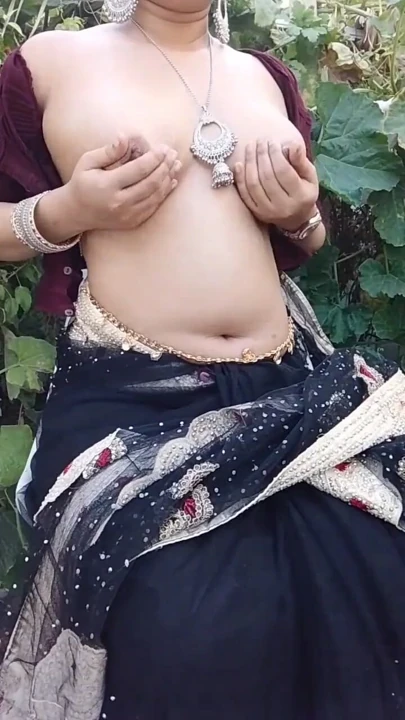 my India six video nnx | Clip 1