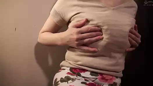 Orta yaşlı seksi kadının sert kasılmaları. Seçili güzel orta yaşlı seksi kadınlar mastürbasyon yapıyor. bölüm 1