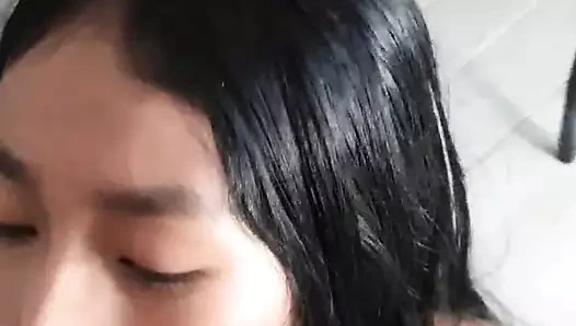 Oynamaya başlıyoruz ve sonunda sikişiyoruz