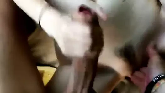 handjob oo banana s1.e04 : cindy benim çubuk sallamak ve ben twinks