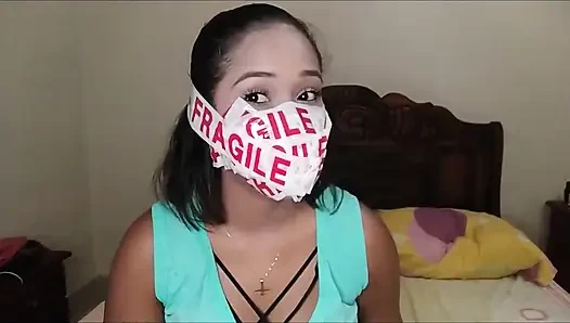 20 yaşındaki latin acemi: fetiş dünyasına hoş geldiniz!
