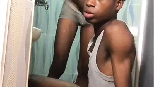 Sonunda en iyi arkadaşımı sikme şansı buldu