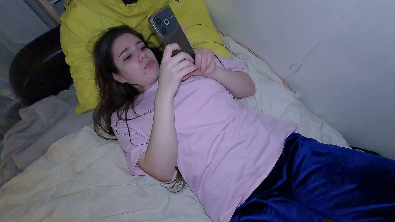 Stepsister Fights Boredom With Her Pussy