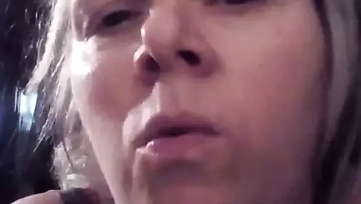 Seksi keşif ozzy şarkı söylüyor