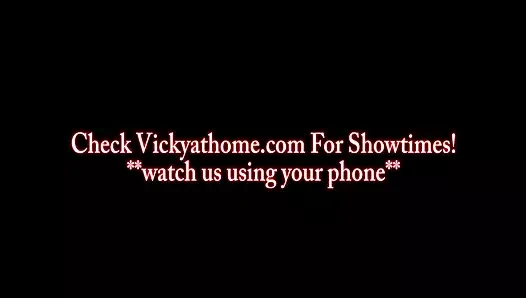 Busty sarışın milf vicky vette bağladı ve boşalmak için yaptı!