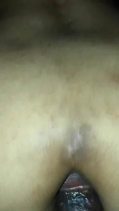 Незабываемый момент от "Траха раком и спермы на задницу оригинальной крошки."