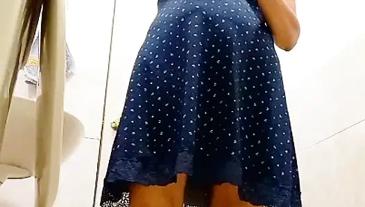 KıLLı AMCıKLı SEKSI EV HANıMı IŞERKEN VIDEOYA YAKALANDı