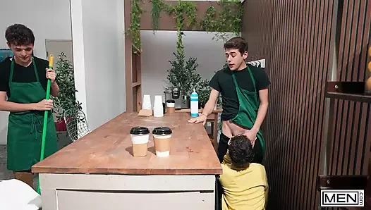 Erkekler - barista joey mills müşterisi Sam Ledger'a ateşli ve kremsi dölünden ekstra bir porsiyon veriyor