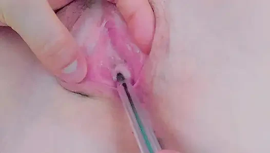 Arkadaşım kalemle amını açmama izin veriyor