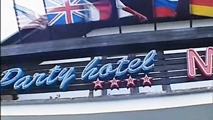 Schmutzige Spiele im Swinger Club