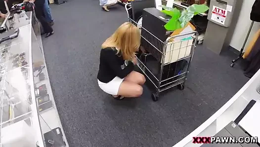 Sıcak milf rehincide çarptım - xxx piyon