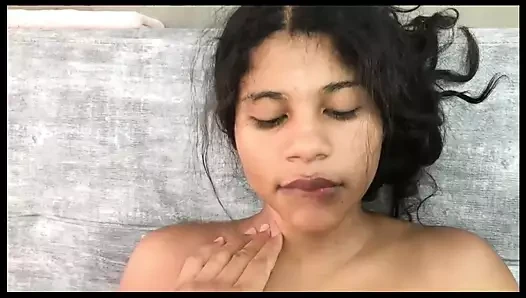 Üvey erkek kardeşimin kalın yarağıyla beni nasıl siktiği ne kadar lezzetli