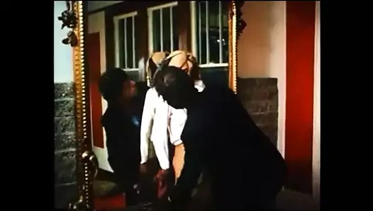 Klasik sahneler - veronika erkek geyik sikikleri 2 adam anal yüz