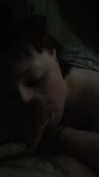 Femboy yarağımı emiyor