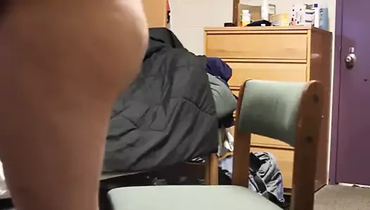 Tombul küçük yarak boşalması