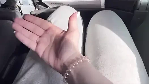 Karımla tatile gidiyorum! Uçakta sikiliyor!.