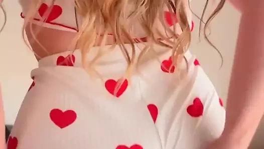 Bir hayran için oynuyorum ve götümü gösteriyorum