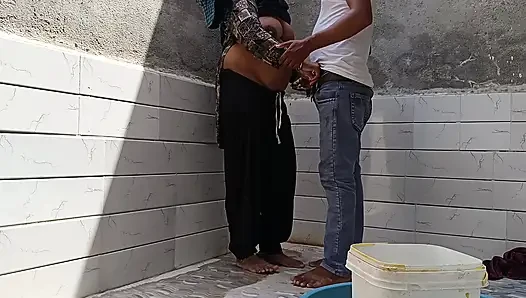 Pati Bahar Gaye padosi