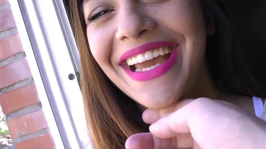 Masum genç berbat ve bir sürtük gibi sikikleri!