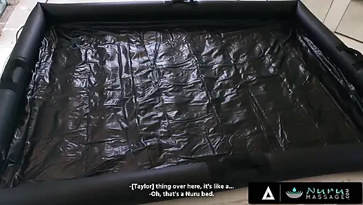 Nuru masajı - mücevher diamant komşuyu yağlı nuru sikişi ve ağzına boşalma ile ödüllendiriyor