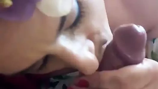 Hijab boşalmak ve yutmak