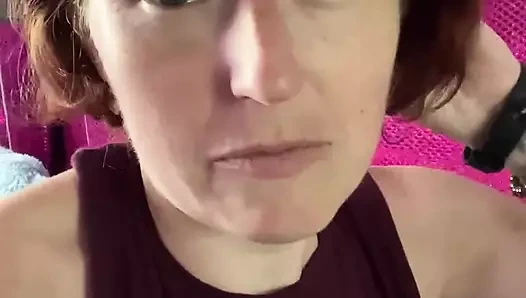 Annemin yeni klitoris çubuğu orgazmı çok yoğun yapıyor