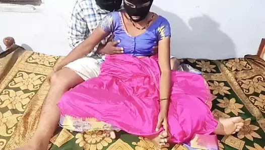 Hintli çiftin romantik seks videosu