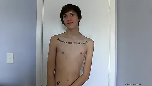 Yeni twink boy nick ile röportaj