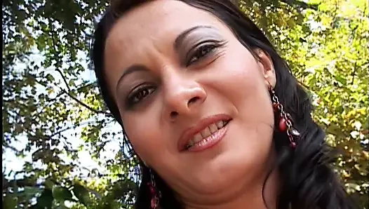 Azgın sert yarağını içine sok