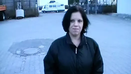 Alman sürtüklerle grup seks eylemi büyük yüze boşalmalarla bitiyor