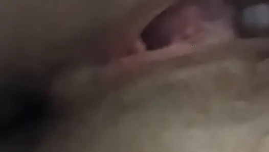 Amcık oynuyor