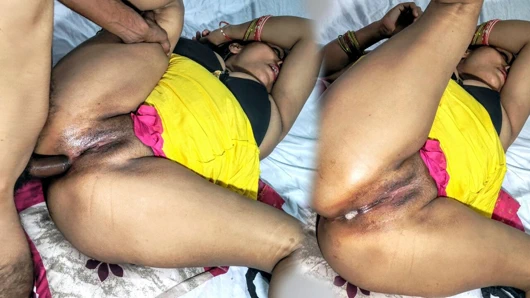 Hintli teyze ki oil laga ke gaand maari