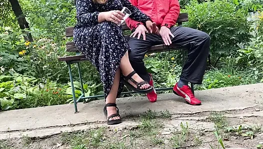 Daha fazla uzatmadan: olgun bir üvey anne için sadece boşal
