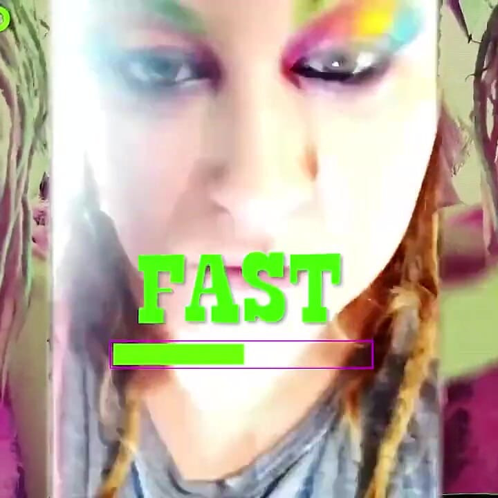İkinci bir ekrana sakso pornosu koy ve Tanrıça Lana ile birlikte takip et