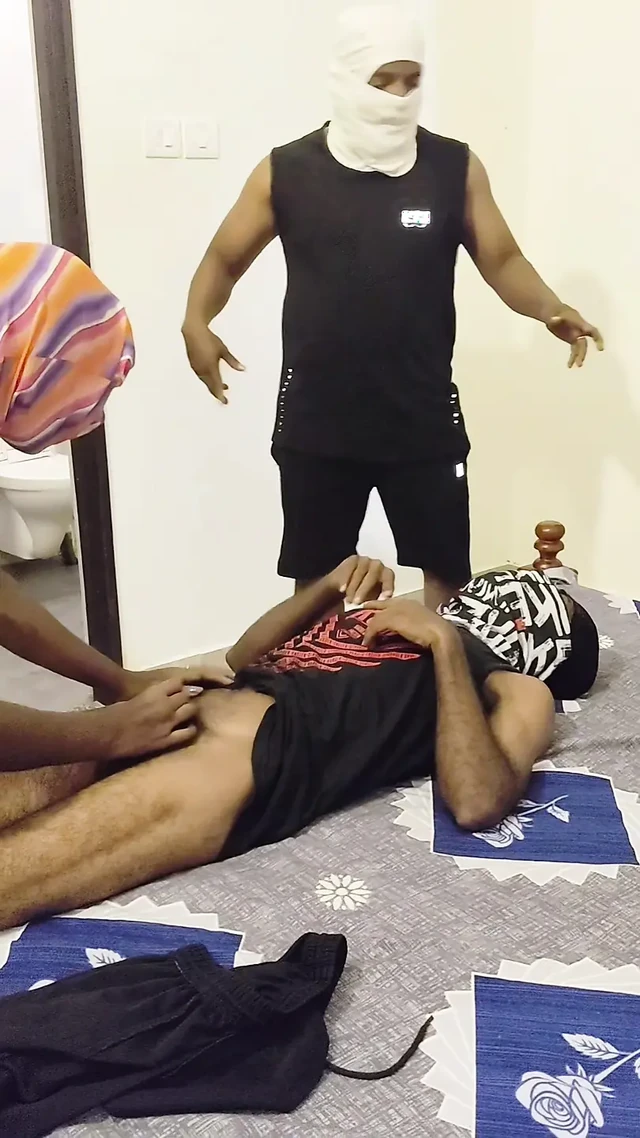 Учитель трахает студента на домашнем обучении