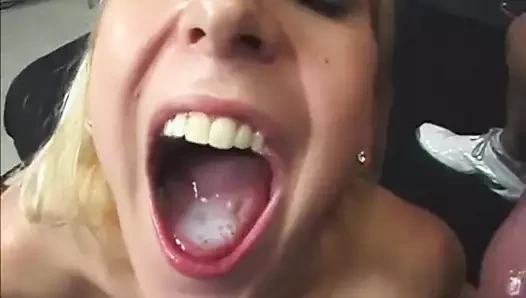 Genç zarena ile küçük memeler olduğunu şaplak ve becerdin Hardcore