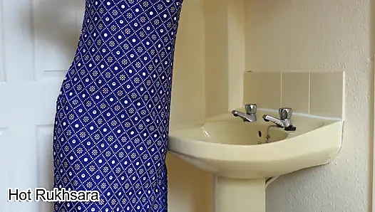 Hintli Kız Arkadaşının Düğününe Geldi Ve Yabancı Misafir Tarafından Ayakta Ve Domaltılarak Sikiliyor