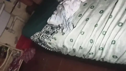 Dizginsiz seksi seviyor