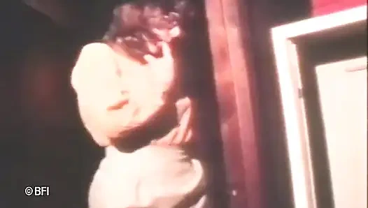 İtaatkar esaret bebekleri - ses yerine müzik