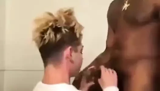 Twink baskın bir bbc hizmetleri