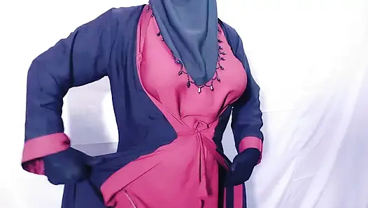 Hintli desi güzel Müslüman üvey anne seks