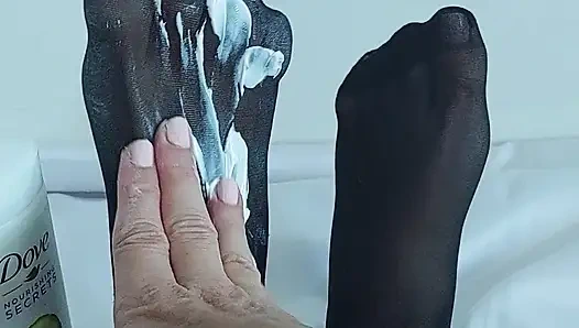 BLACK PANTYHOSE WITH LOTS OF COSMETICS