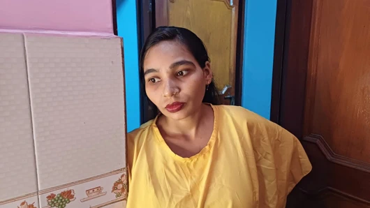 Desi yenge seks Hintçe sesli seks