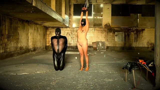 Dominatrix sahibe April - zevk için ceza - masturpic rose