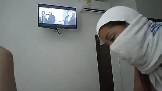 New York Abd'li 18 yaşındaki esmer büyük sarkık memeler üvey erkek kardeşinin büyük yarağını sikiyor bölüm 43